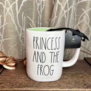 RAE DUNN FARMHOUSE CERAMIC HOME DECOR DISNEY KITCHEN PRINCESS COFFEE NEW HTF RD